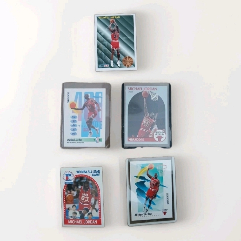 Lot of 5 Michael Jordan Cards